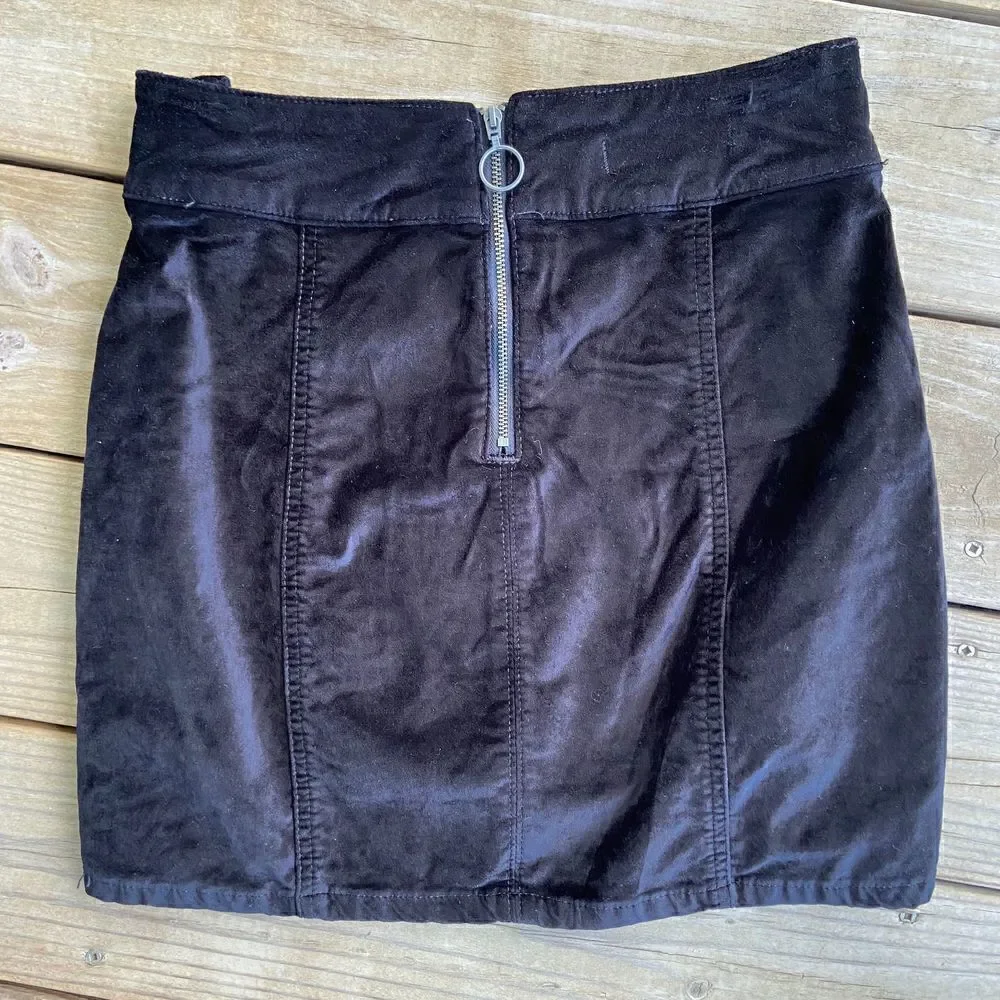 Free People Retro Velvet Black Mini Skirt Size 25